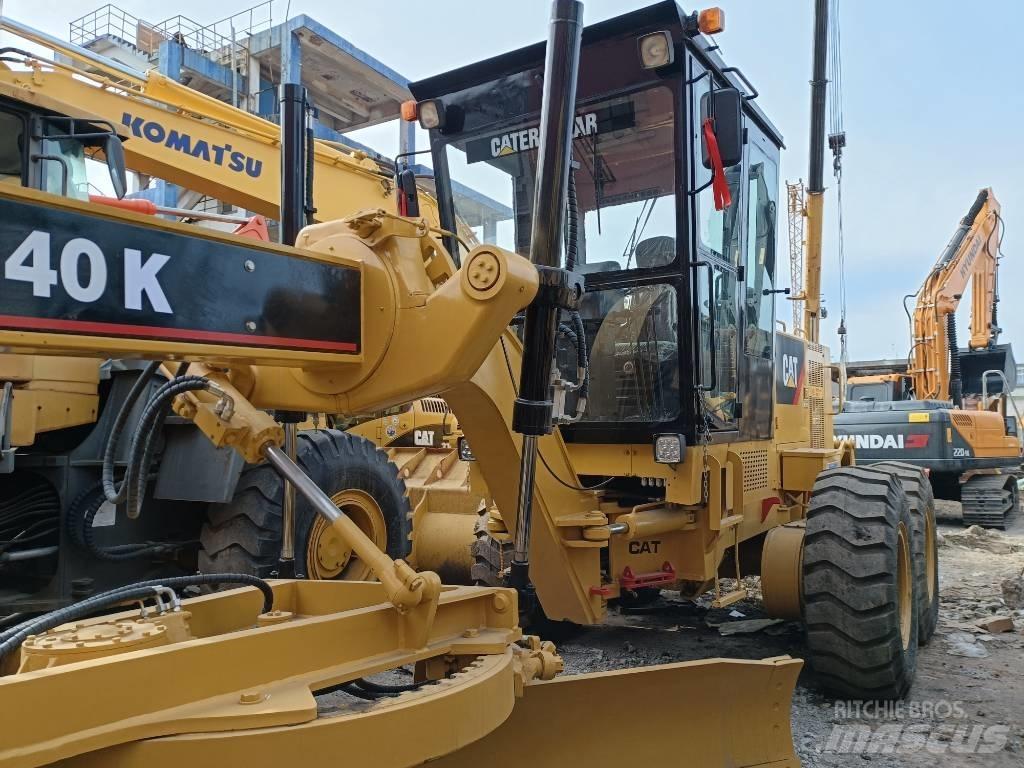 CAT 140K 平土機