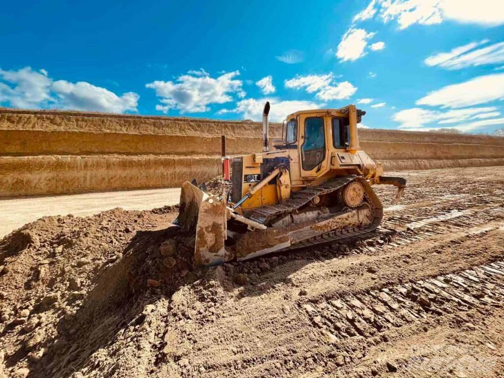 CAT D 5 H 履帶推土機