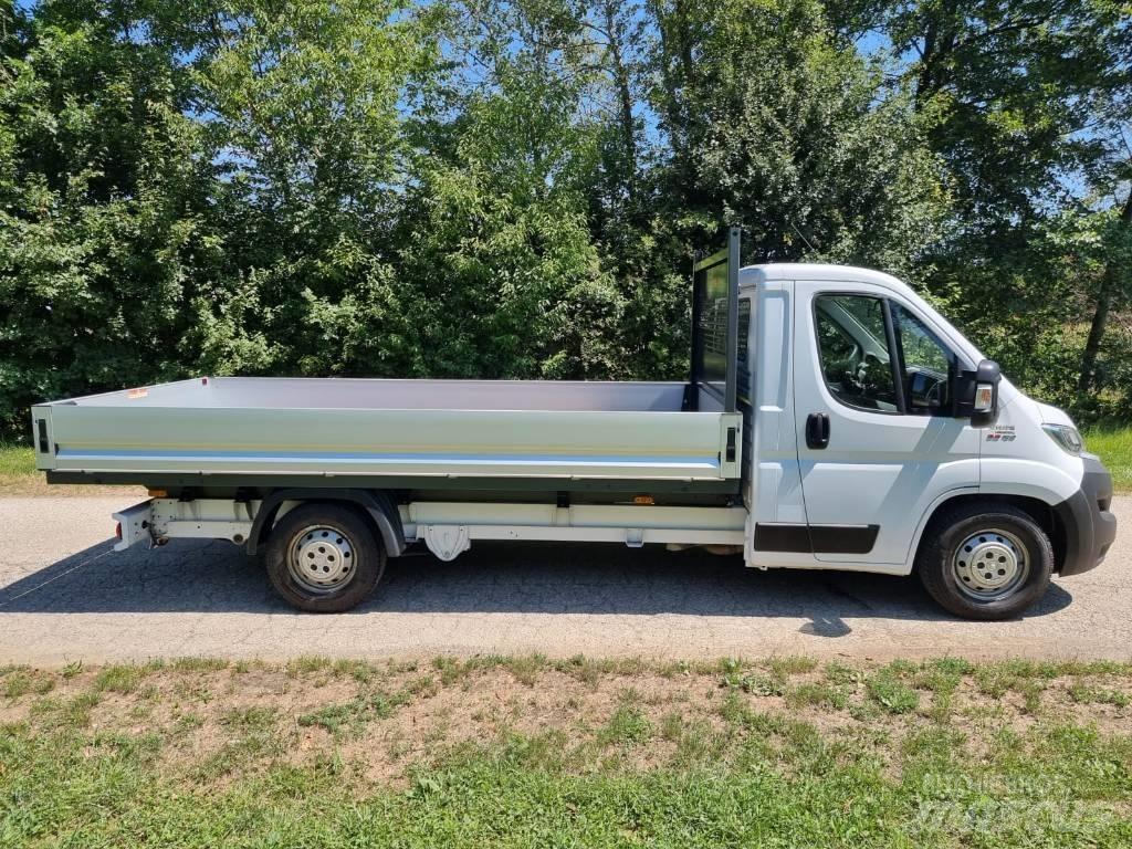 Fiat Ducato Maxi 皮卡.傳統半斗卡車/側卸板