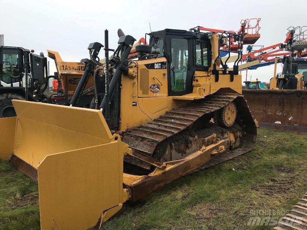 CAT D 6 T LGP D6T 履帶推土機