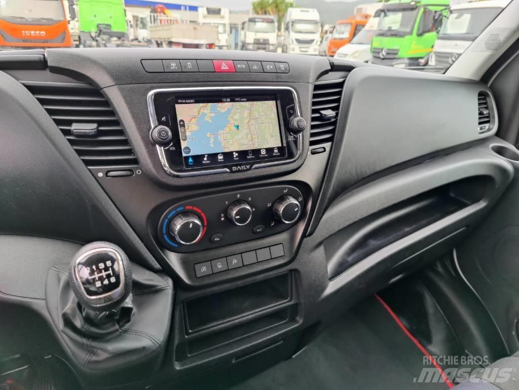 Iveco Daily 35 S 16 廂式貨物運輸車