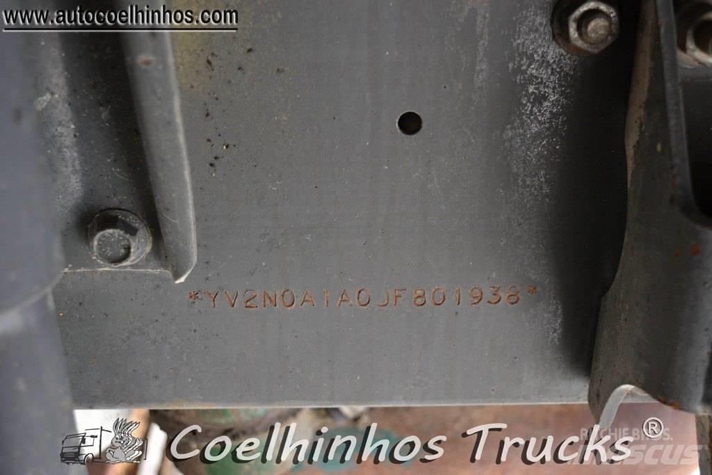 Volvo N10 傾卸式卡車