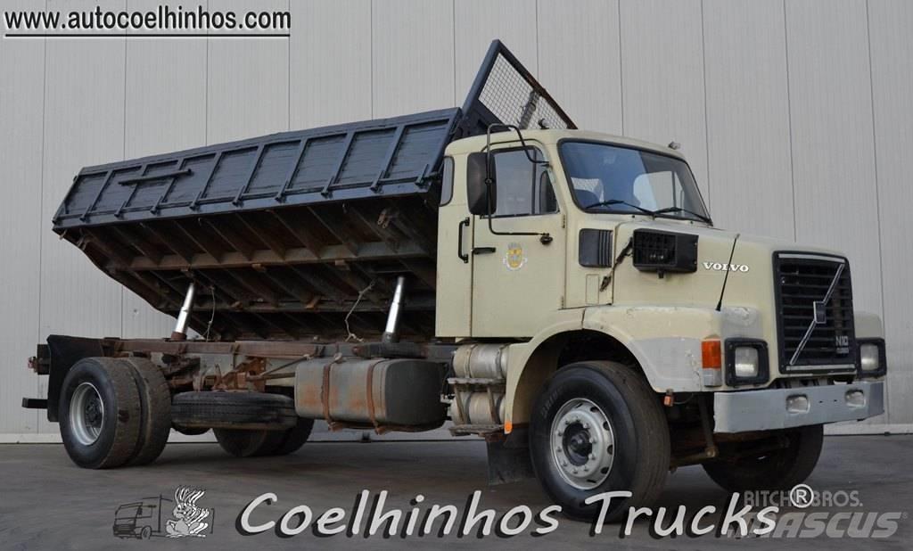 Volvo N10 傾卸式卡車