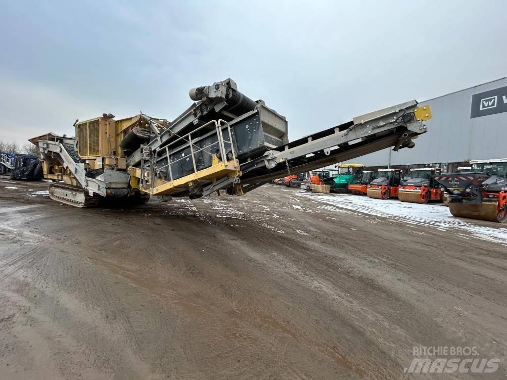 Keestrack R6 移動式壓碎機