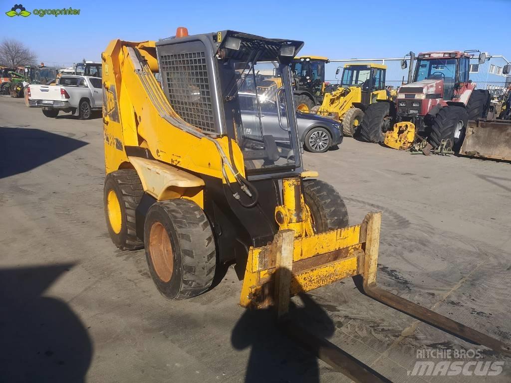 JCB 185 滑移轉向裝載機