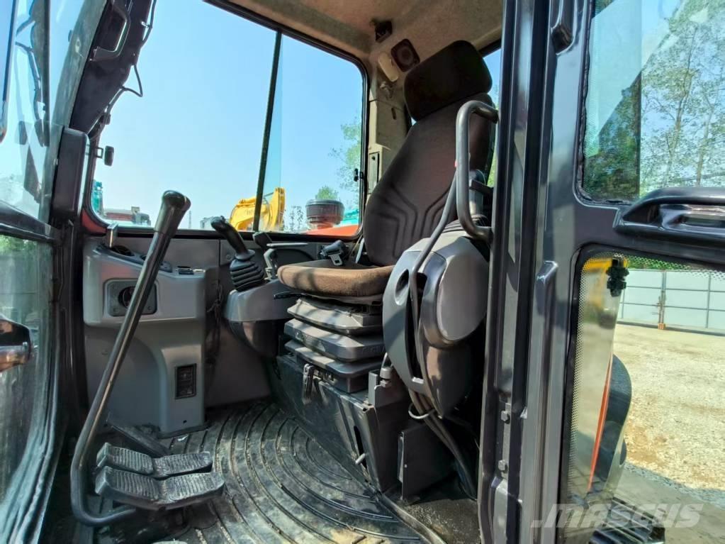 Kubota KX 080 小型挖土機/掘鑿機<7t(小型挖掘機)