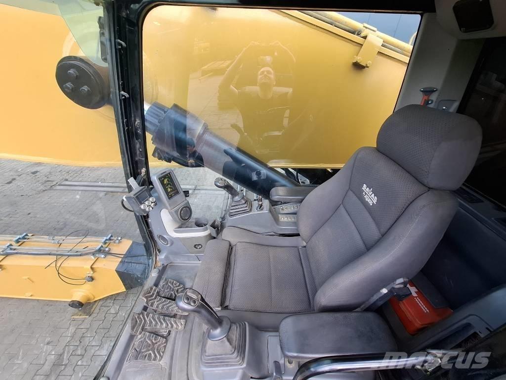 CAT 374 D L 廢棄物/工業用操作車