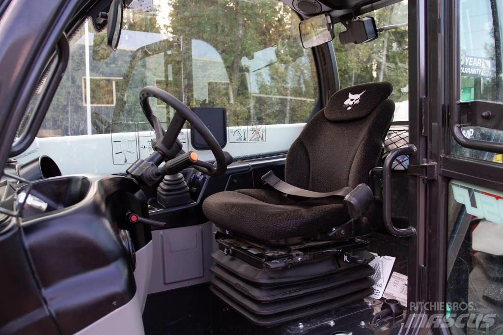 Bobcat T 40 伸縮臂操作車
