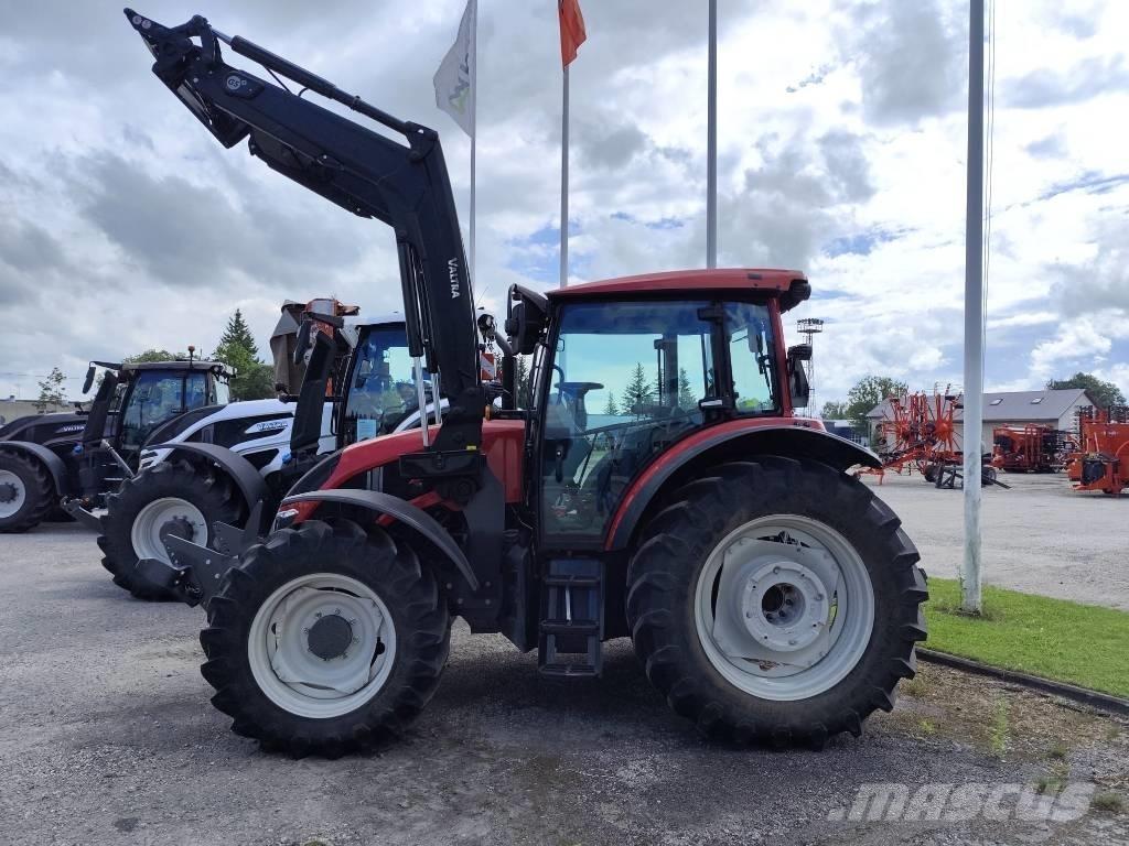 Valtra A 135 曳引機
