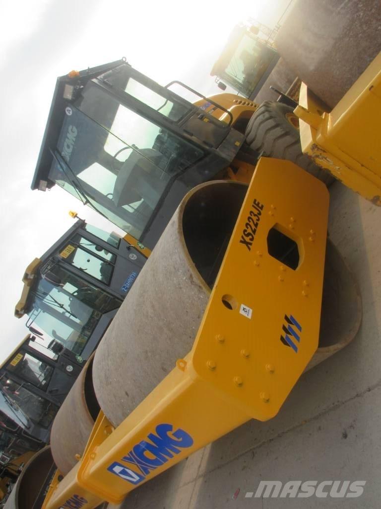 XCMG XS 223 J 單輪滾壓機