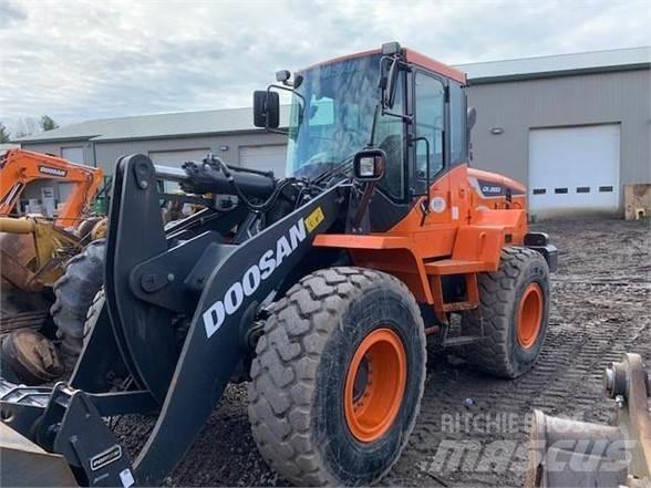 Doosan DL280-5 輪胎式裝載機