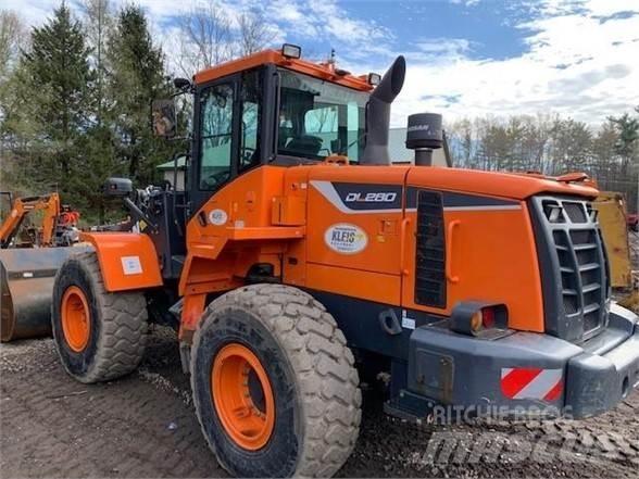 Doosan DL280-5 輪胎式裝載機