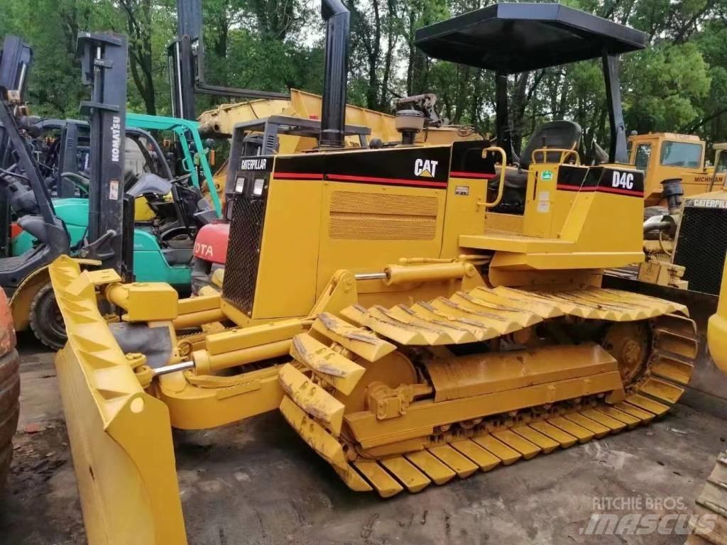CAT D 4 C 履帶推土機
