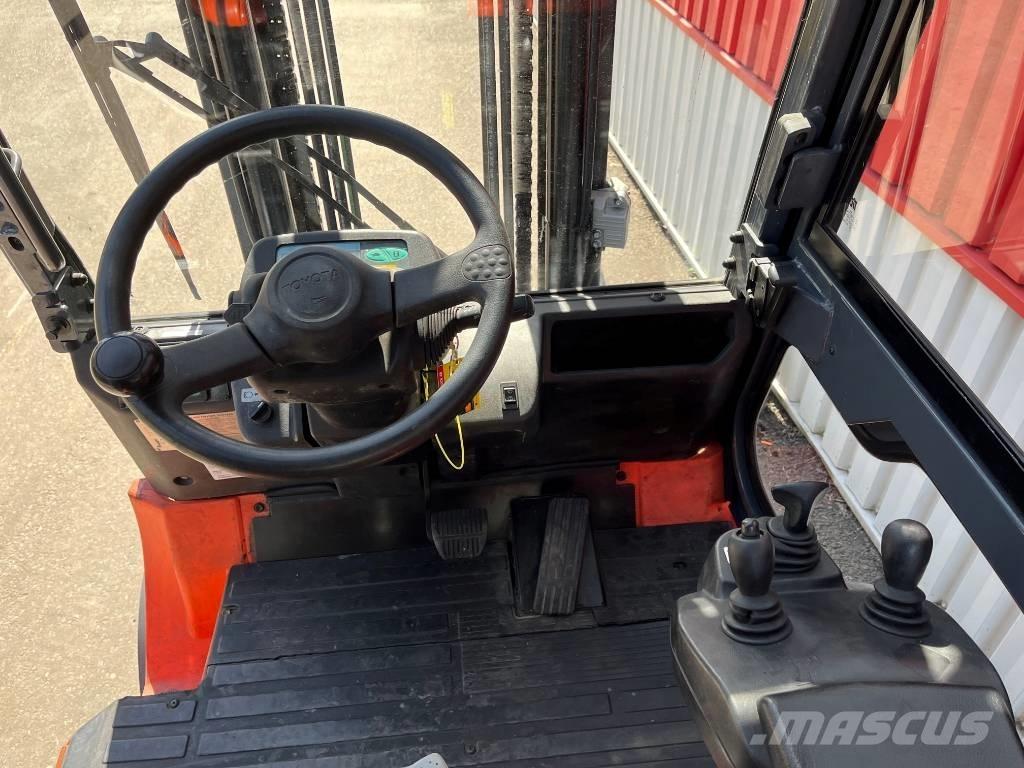 Toyota 7 FB MF 35 電動堆高機