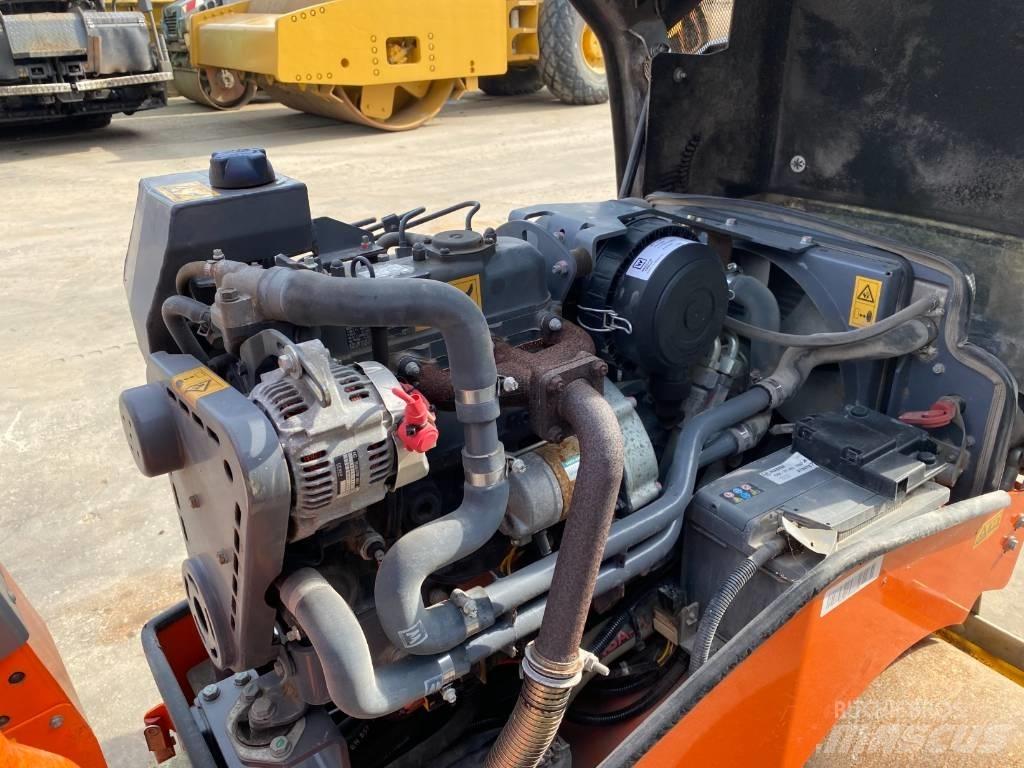Hamm HD 10C VV 雙輪滾壓機