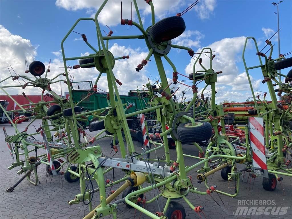 CLAAS Volto 670 耙與翻草機