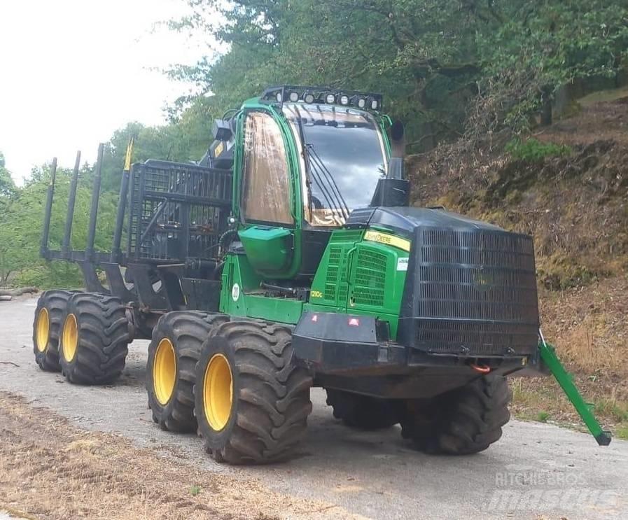 John Deere 1210 G 集運機