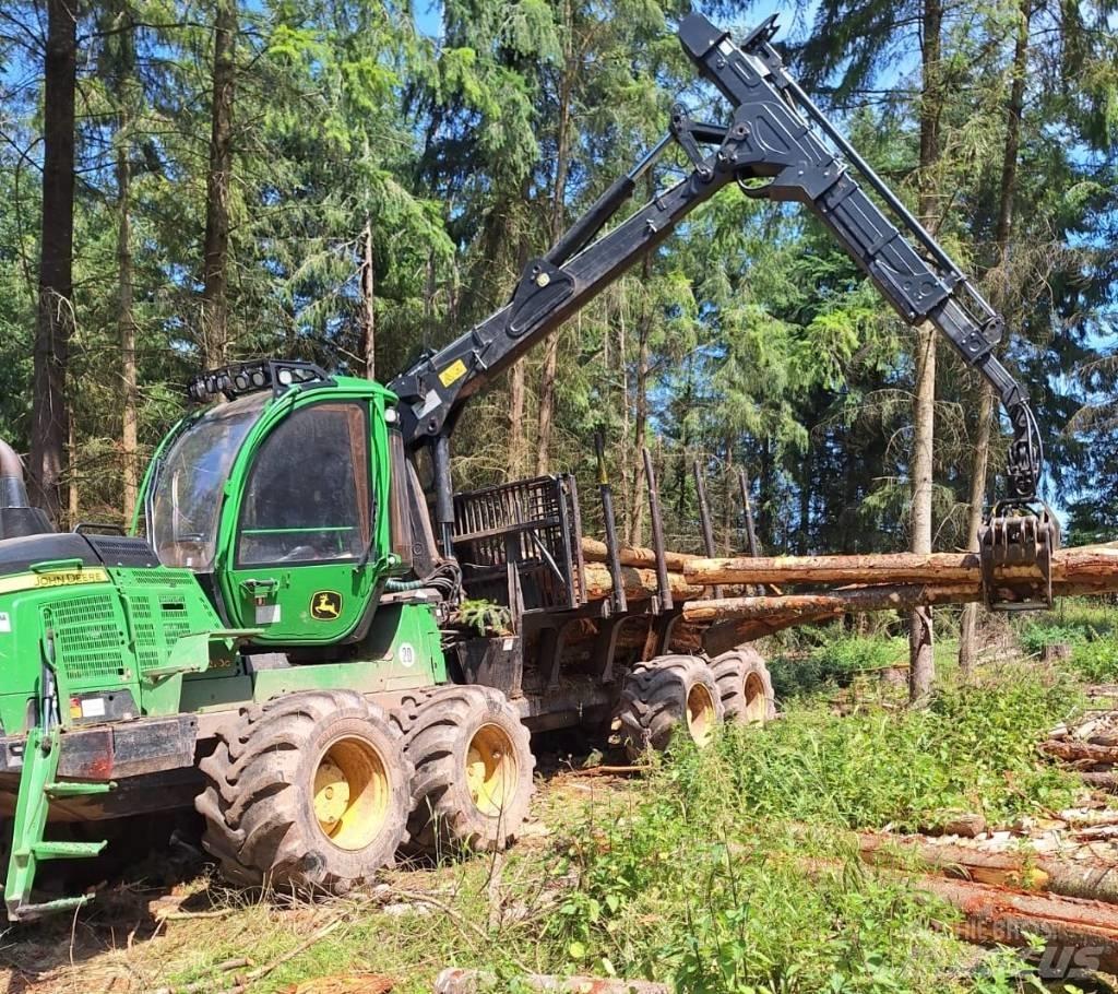 John Deere 1210 G 集運機