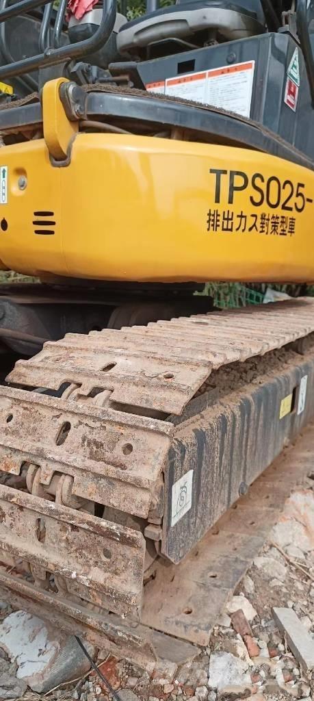 Komatsu PC35 小型挖土機/掘鑿機<7t(小型挖掘機)