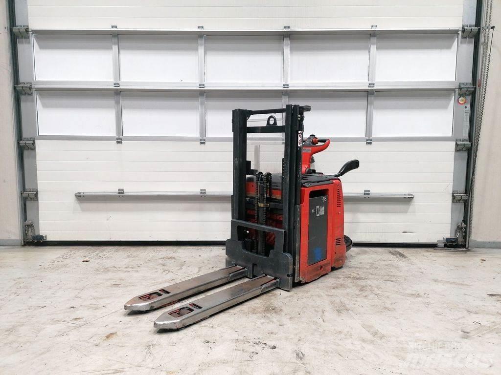 Linde D12AP 行走控制式堆積機