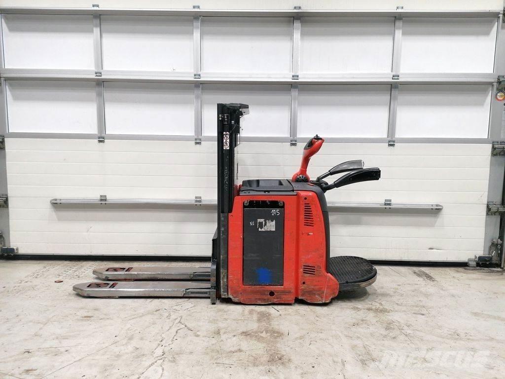 Linde D12AP 行走控制式堆積機