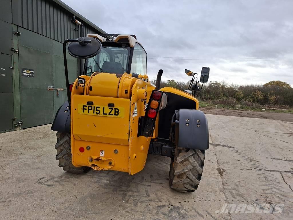 JCB 535-125 伸縮臂操作車