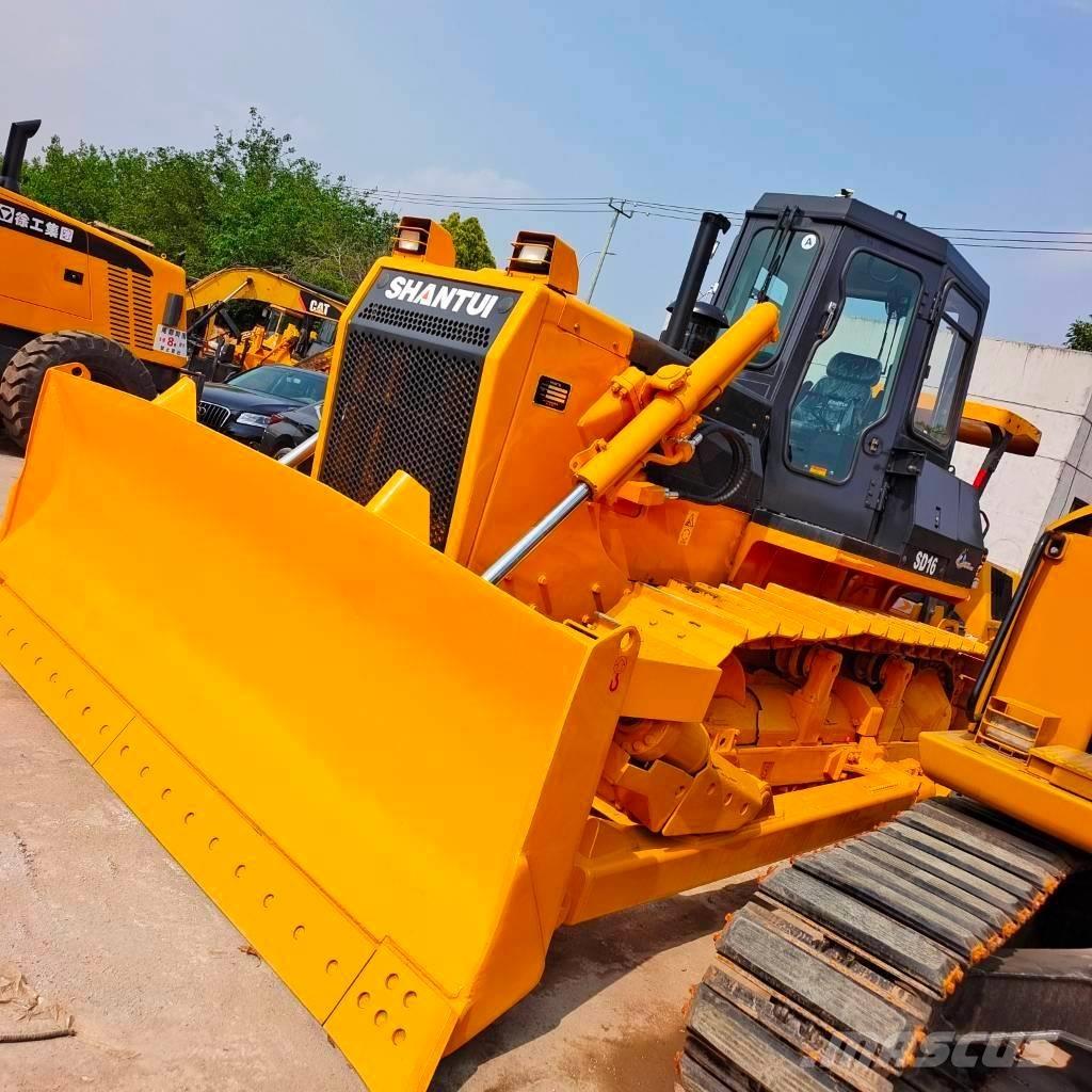 Shantui SD 16 履帶推土機