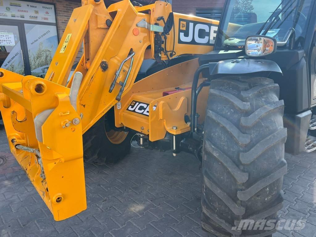 JCB 536-60 伸縮臂操作車