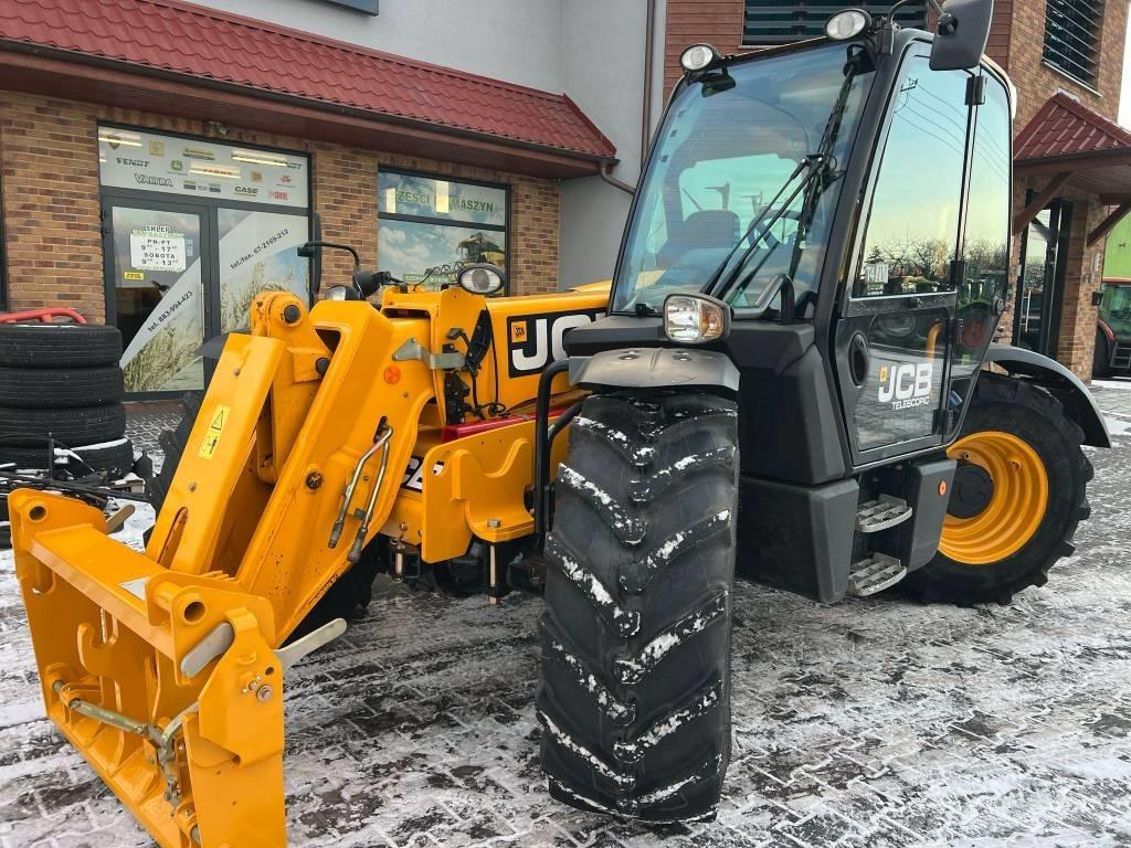 JCB 536-60 伸縮臂操作車