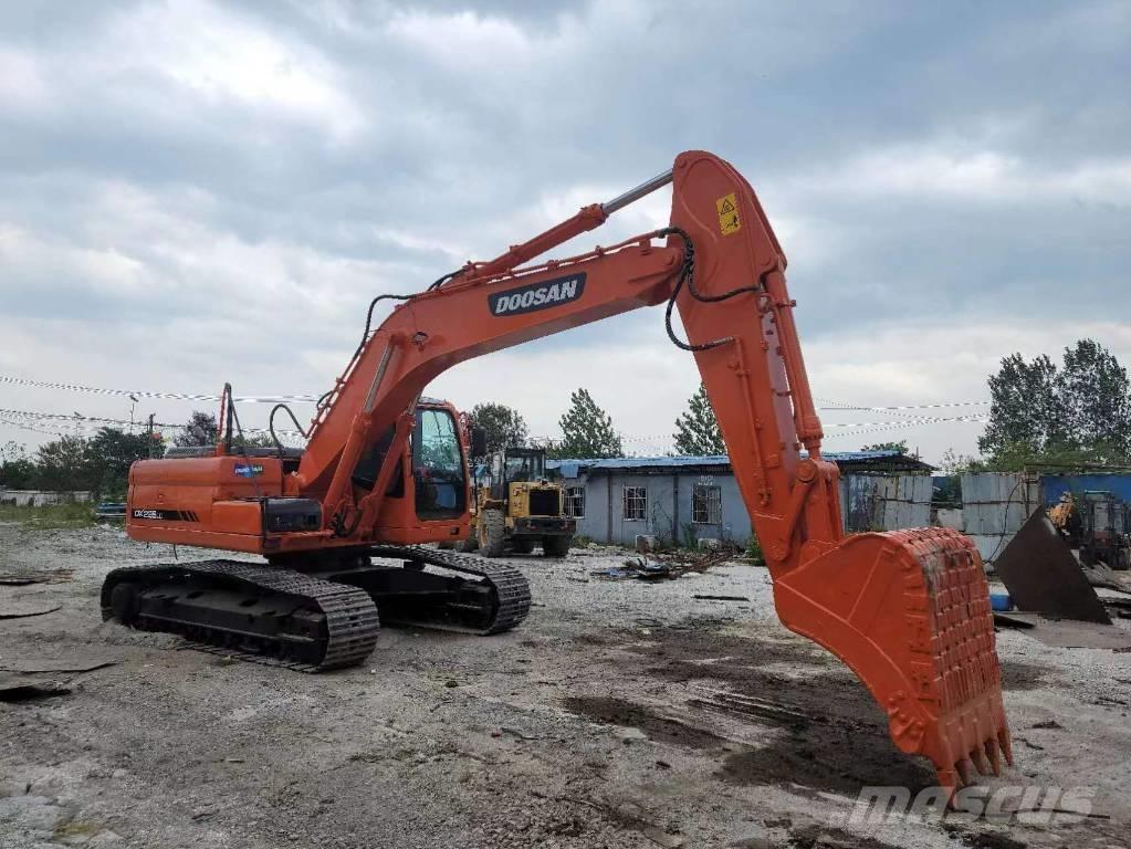 Doosan DX 225 LC 履帶式 挖土機/掘鑿機/挖掘機