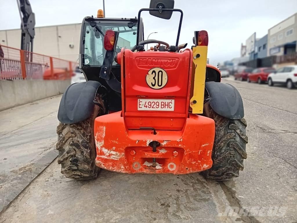 Manitou MT 1335 伸縮臂操作車