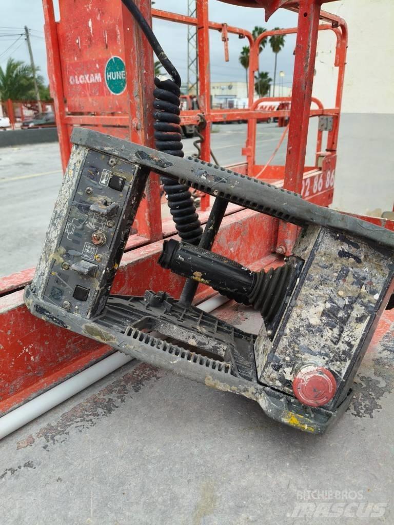 JLG 2030 ES 剪式升降機