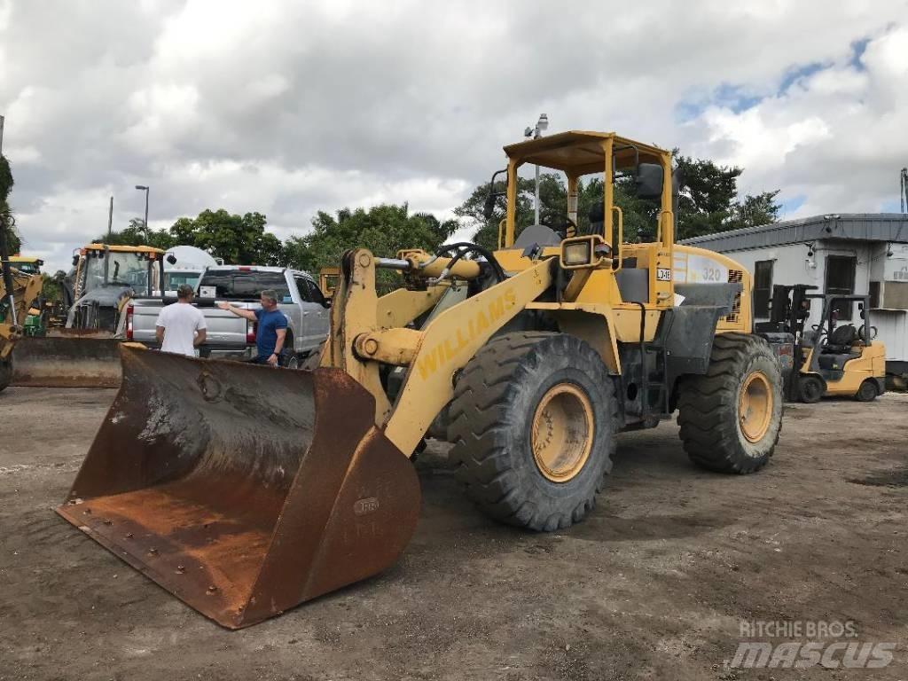 Komatsu WA320-5 輪胎式裝載機