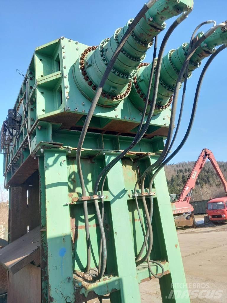 TPA GM2400 廢棄物撕碎機