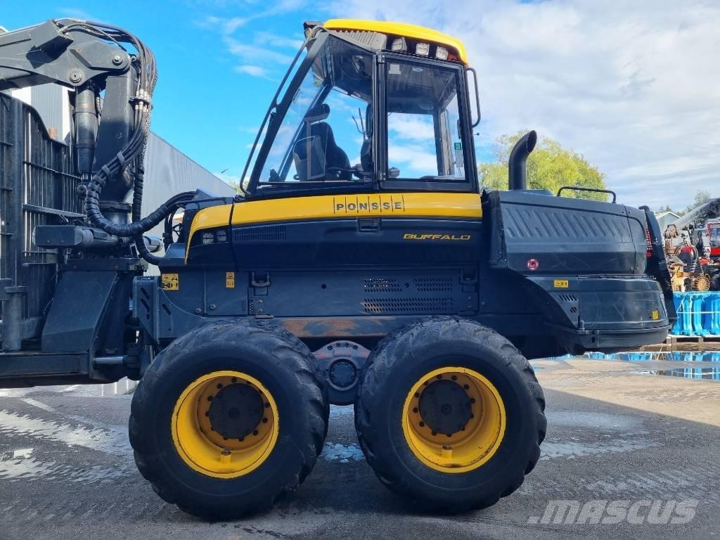 Ponsse Buffalo 8W 集運機