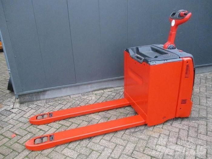 Linde T30 低架升降機