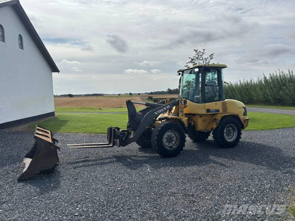 Volvo L30 小型裝載機