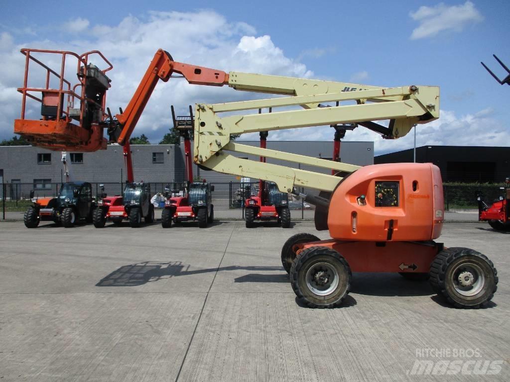 JLG 450 AJ (193) 緊湊型自走式伸縮臂式升降機