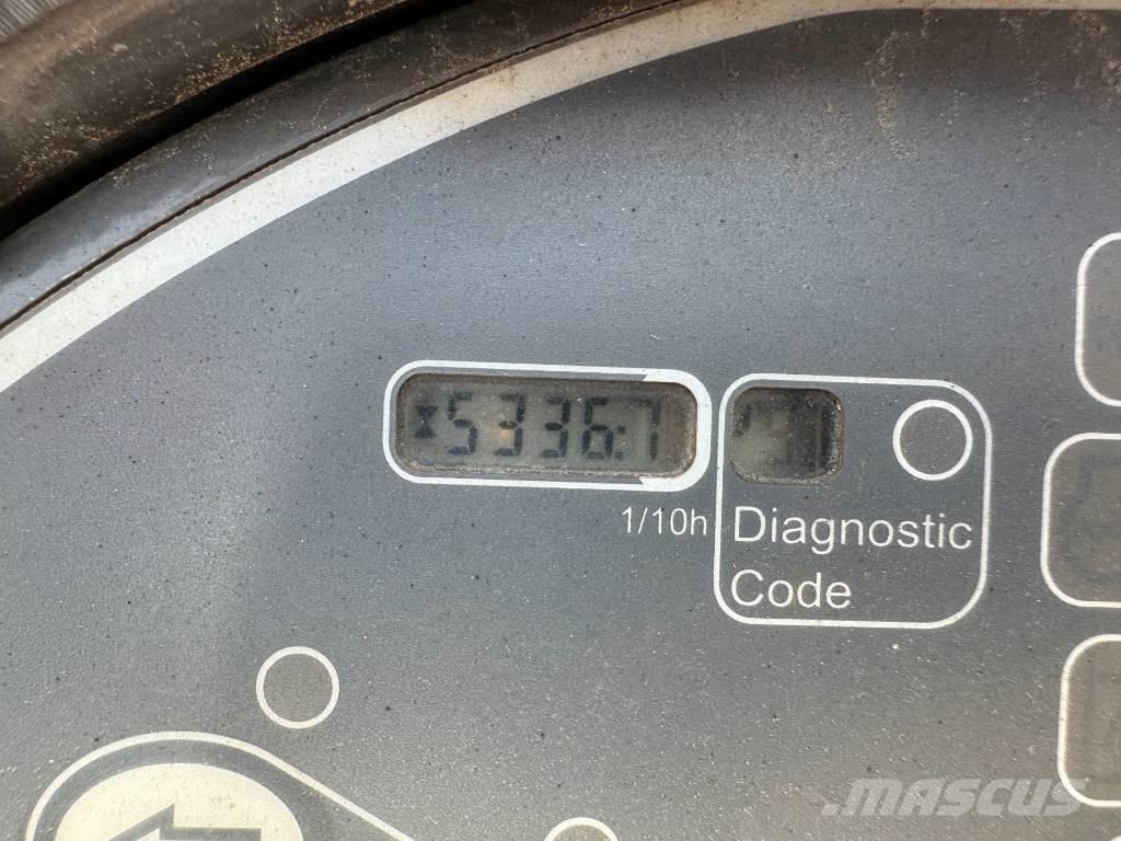 Hamm HD 10C VV 雙輪滾壓機