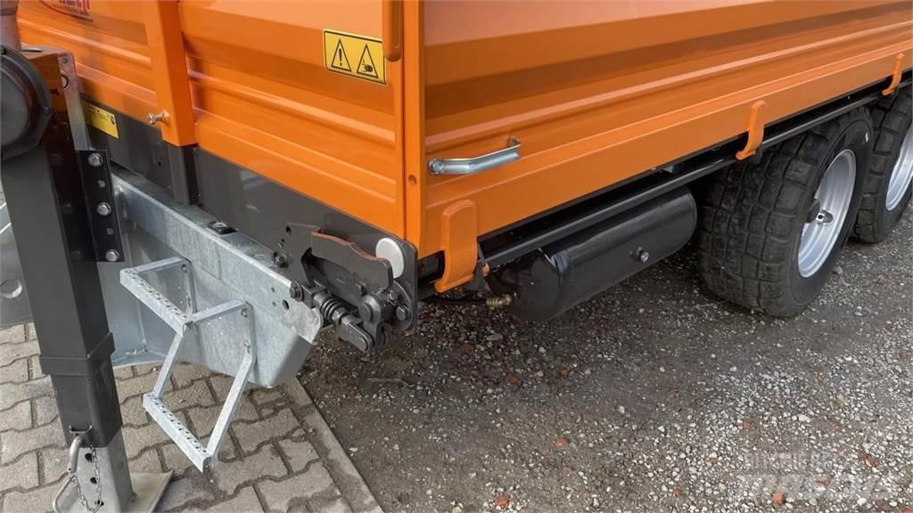 Fliegl TSK 115 草捆拖車