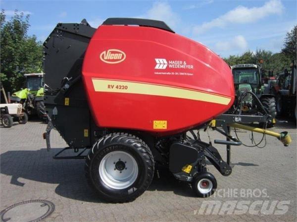 Vicon RV 4220 圓型牧草打包機
