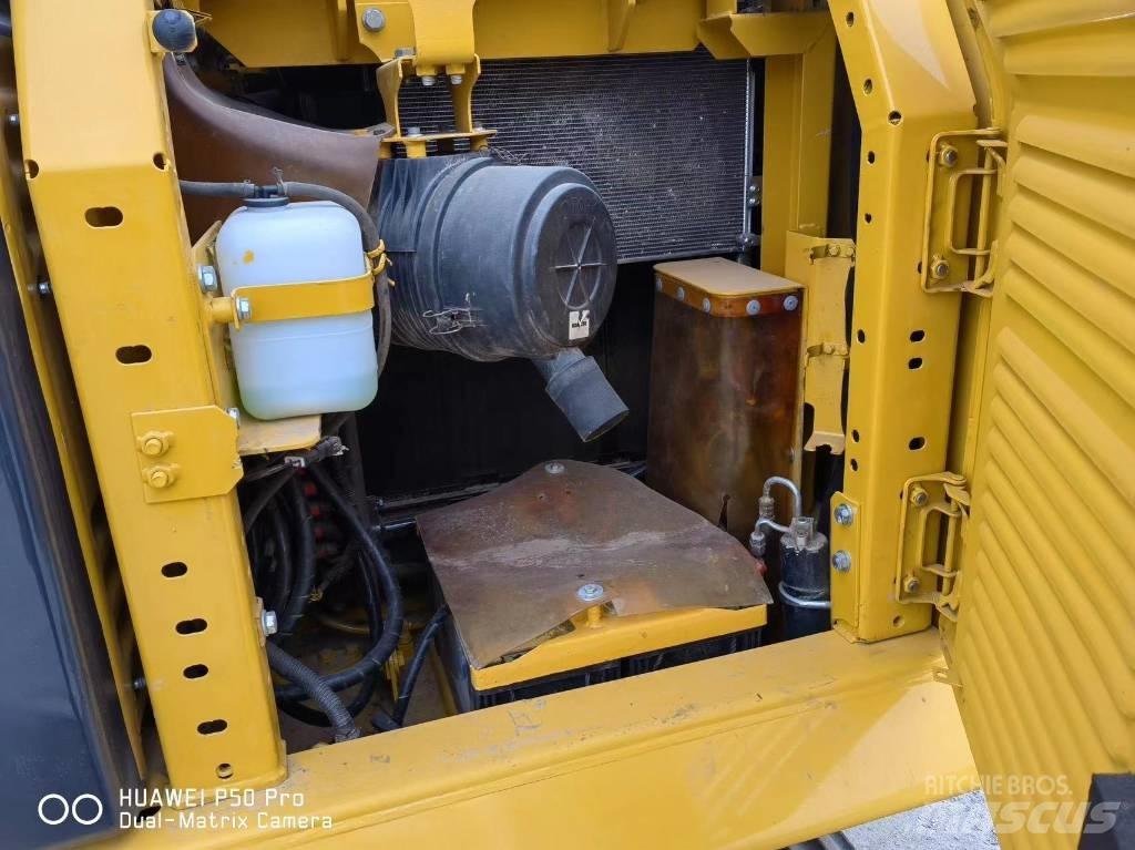 Komatsu PC130 履帶式 挖土機/掘鑿機/挖掘機