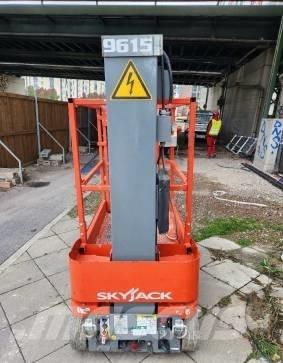 SkyJack SJ 12 剪式升降機