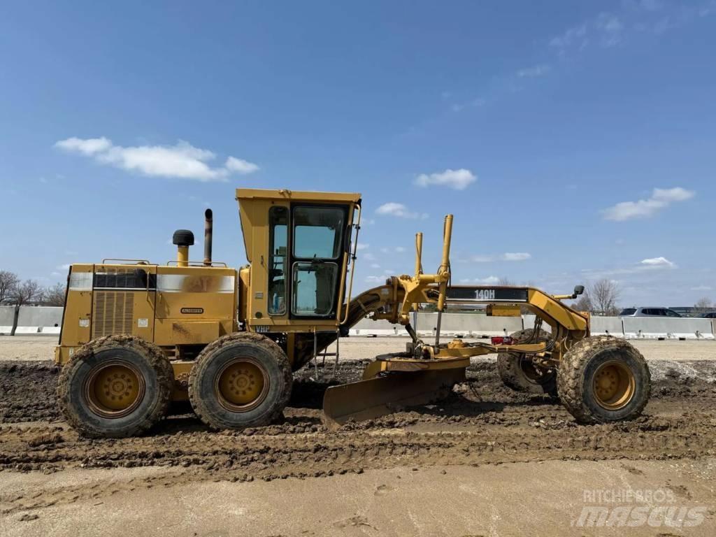 CAT 140 H 平土機