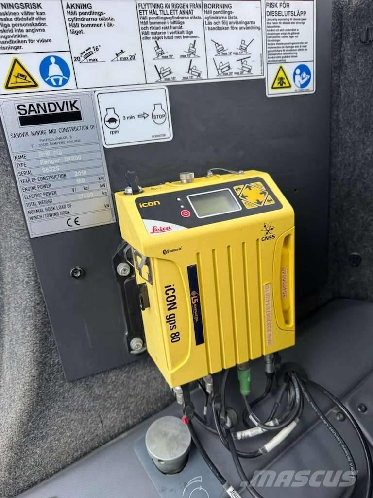 Sandvik DX800 鑽孔機