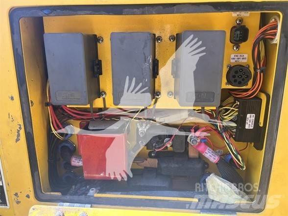 Carlson CP130 瀝青攤舖機/鋪路機