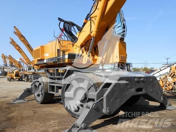Liebherr A954B 廢棄物/工業用操作車
