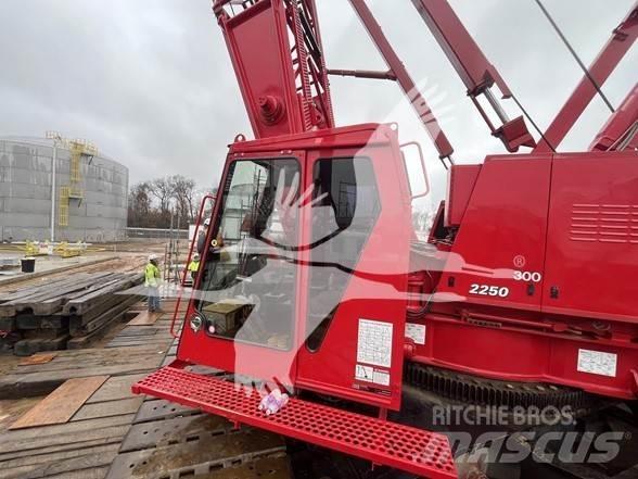 Manitowoc 2250 履帶式起重機