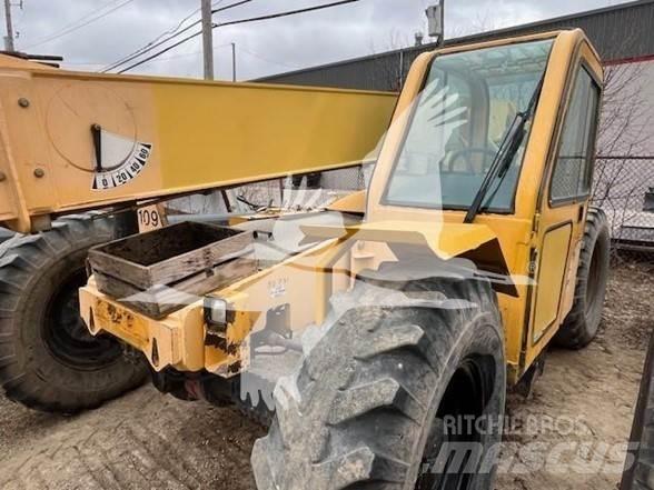 Pettibone 8044 伸縮臂操作車