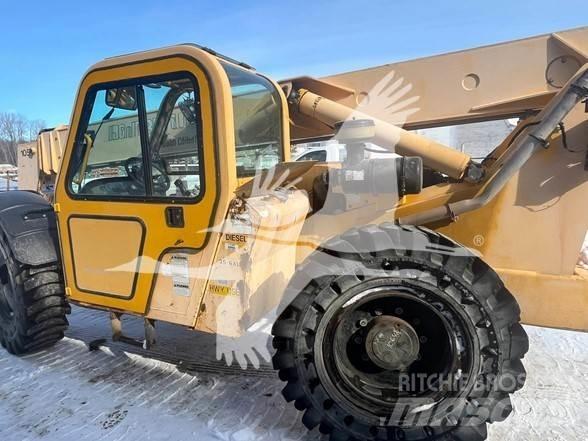 Pettibone 8044 伸縮臂操作車